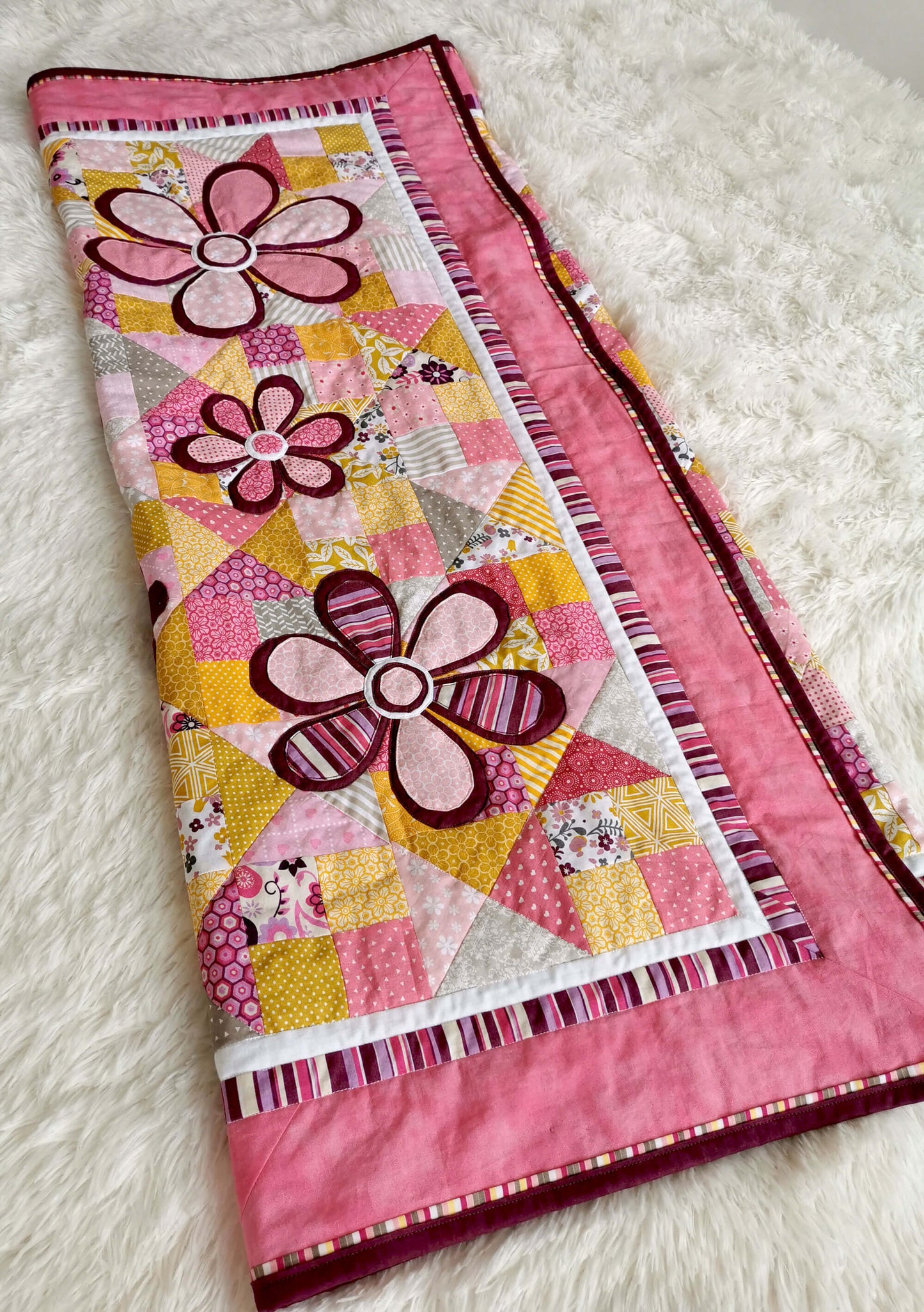 Darling flower quilt for a girl "Blooming meadow"