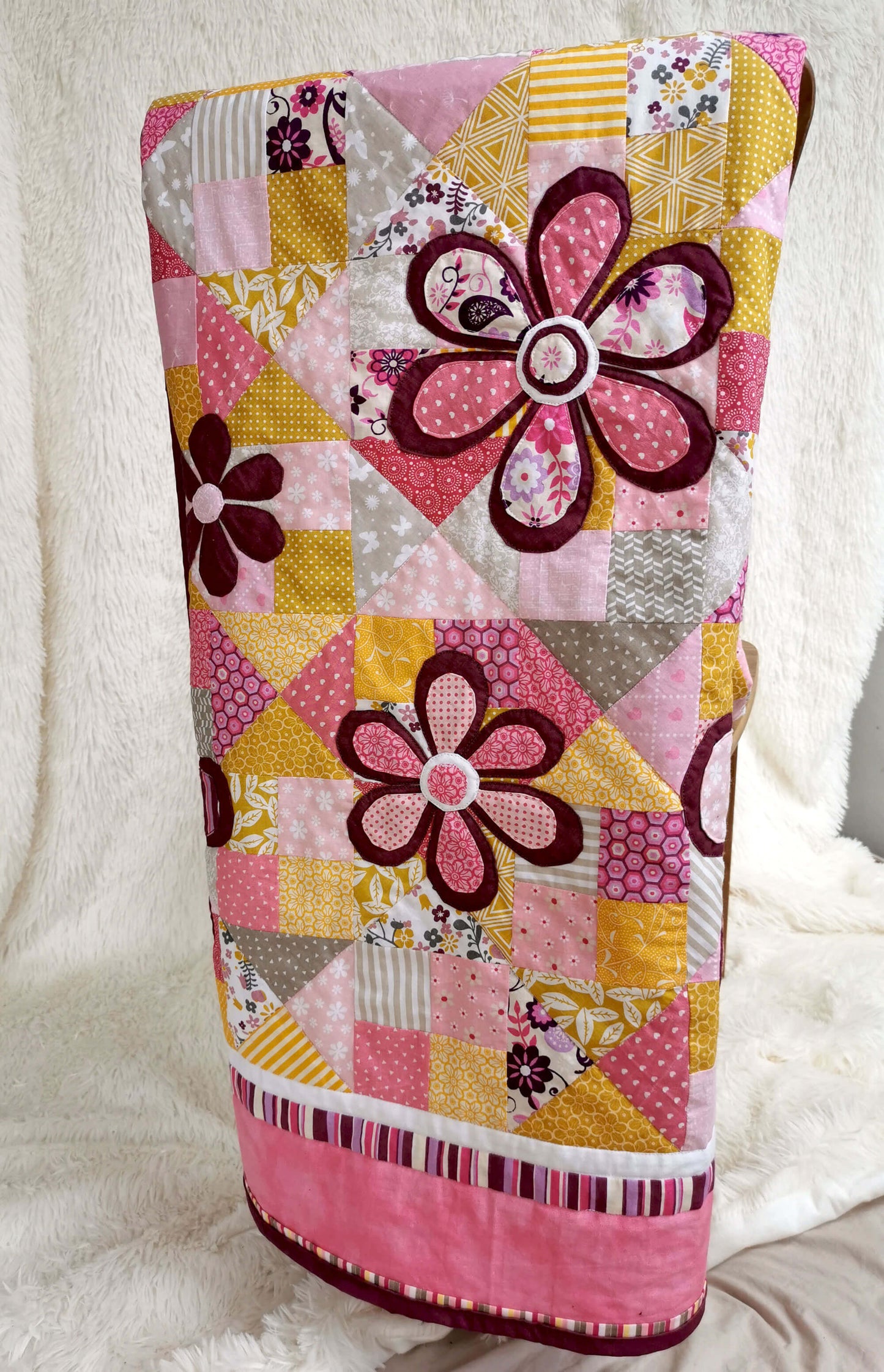 Pink flower quilt for girls